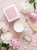 Peony Dream– sojowa świeca Luméa Candle o aromacie piwonii i białego piżma