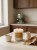 Caramel Cloud – karmelowa świeca zapachowa z wanilią Świeca zapachowa Caramel Cloud Luméa Candle 270 ml Świeca sojowa o aromacie karmelu, mlecznej pianki i wanilii